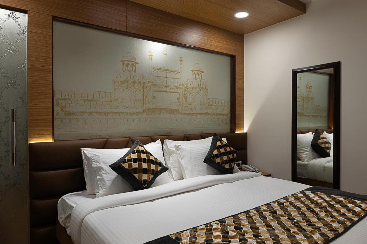 Delhieez - A Boutique Hotel Нью-Дели Экстерьер фото