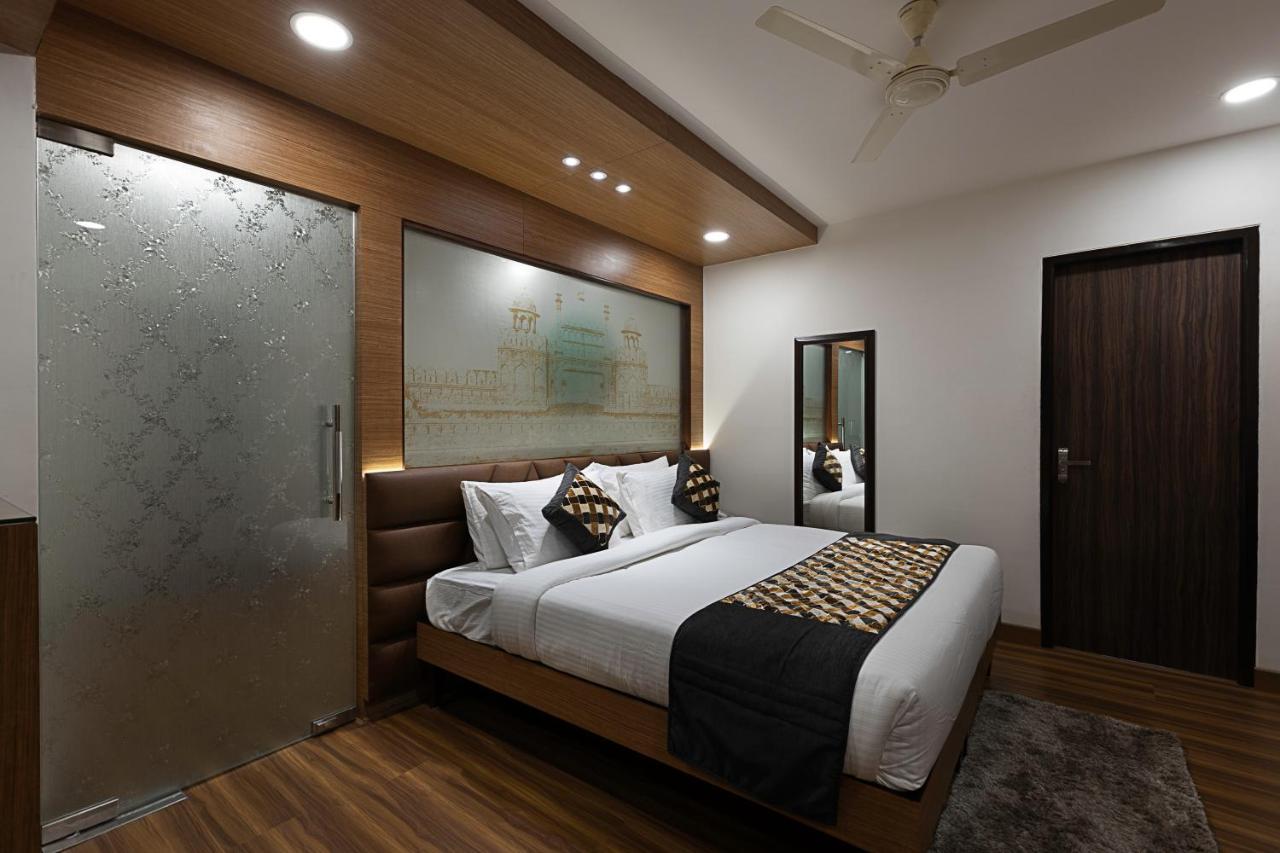 Delhieez - A Boutique Hotel Нью-Дели Экстерьер фото