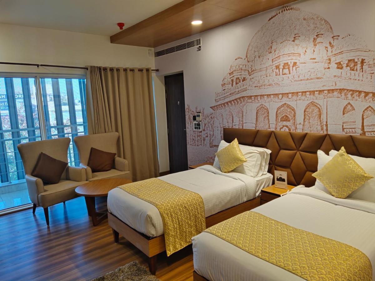 Delhieez - A Boutique Hotel Нью-Дели Экстерьер фото