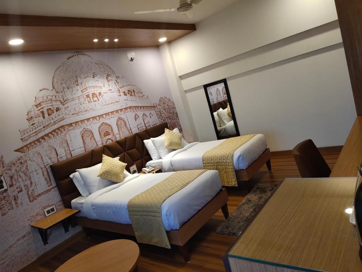 Delhieez - A Boutique Hotel Нью-Дели Экстерьер фото