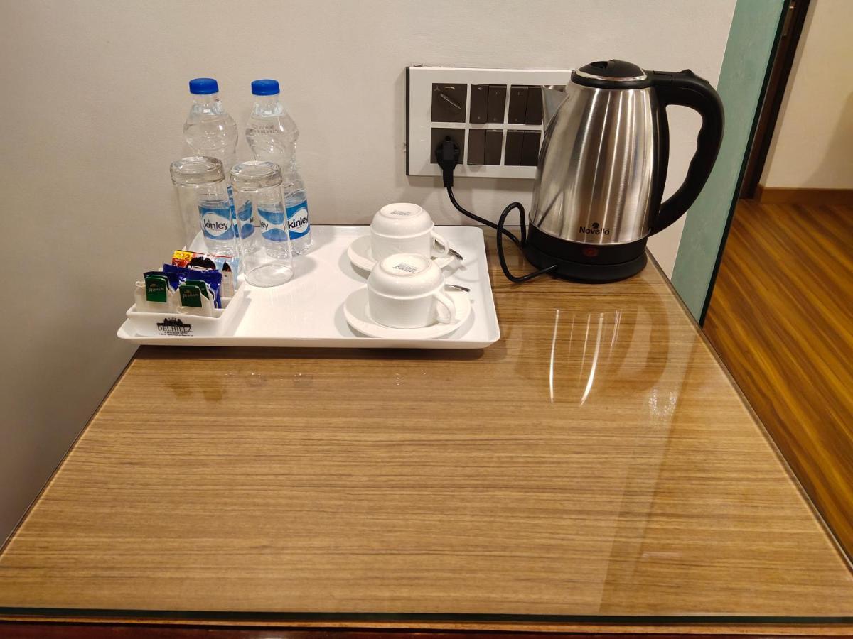 Delhieez - A Boutique Hotel Нью-Дели Экстерьер фото