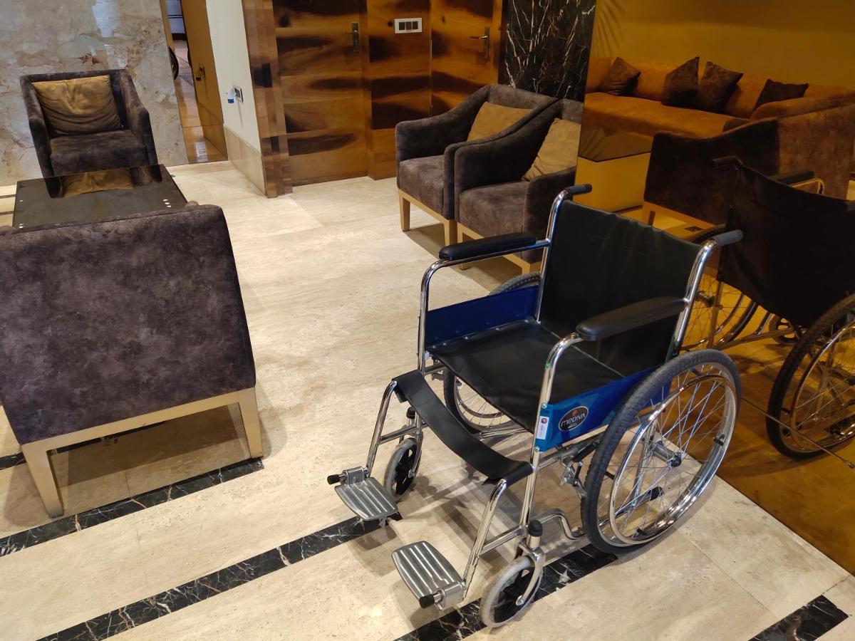 Delhieez - A Boutique Hotel Нью-Дели Экстерьер фото