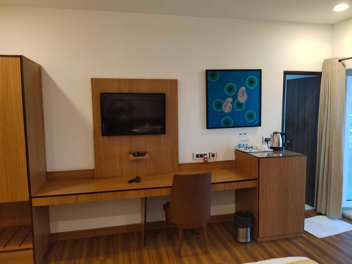 Delhieez - A Boutique Hotel Нью-Дели Экстерьер фото
