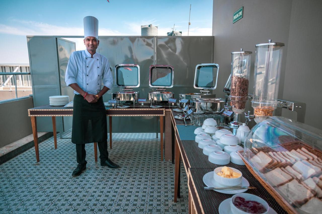 Delhieez - A Boutique Hotel Нью-Дели Экстерьер фото